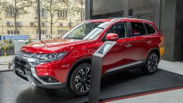 Giá lăn bánh Mitsubishi Outlander 2020 mới nhất tại Việt Nam