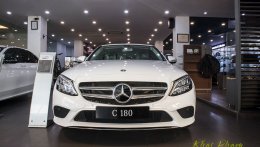 Đánh giá xe Mercedes-Benz C 180 2020: Khi xe sang "bình dân hoá"