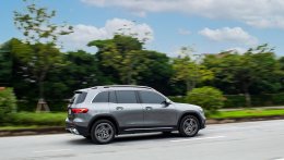 Đánh giá xe Mercedes-Benz GLB 200 AMG 2021: Động cơ nhỏ, liệu có yếu?
