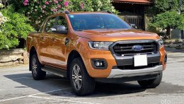 Mua bán tải cũ đời 2020, chọn Ford Ranger giá hấp dẫn hay Toyota Hilux "không có gì để hỏng"?