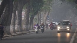 Những hành động sai lầm phải trả giá đắt khi sử dụng ô tô mùa mưa phùn kéo dài