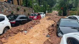 Ô tô bị ngập bùn - Cách xử lý tại chỗ giảm thiểu tối đa thiệt hại