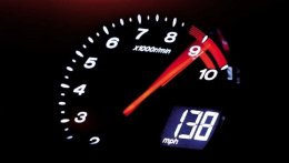 'Bắt bệnh' vòng tua máy tăng giảm thất thường dù xe duy trì tốc độ ổn định