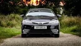 Bán xe Toyota Corolla Altis 2018