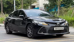 Bán xe Toyota Camry 2022