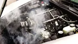 Chống quá nhiệt động cơ ô tô mùa hè: 5 nguyên nhân và cách phòng tránh