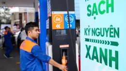 Người dùng giật mình với hậu quả khi xe ‘trùm mền’ đầy bình E10