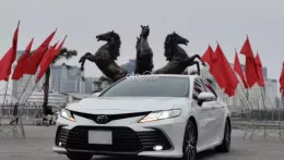 Bán xe Toyota Camry 2022