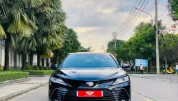 Bán xe Toyota Camry 2022