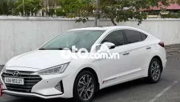 Bán xe Hyundai Elantra 2020