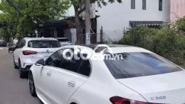 Bán xe Mercedes-Benz C300 2022