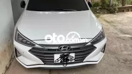 Bán xe Hyundai Elantra 2021