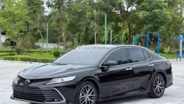 Bán xe Toyota Camry 2022