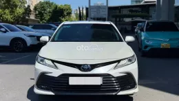 Bán xe Toyota Camry 2022