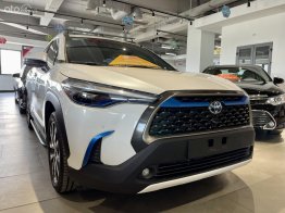 Cần bán xe oto Toyota Corolla Cross 1.8 HV 2021 - Giảm sốc