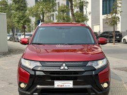 Bán xe Mitsubishi Outlander 2.0 CVT 2020 - Xe cực đẹp