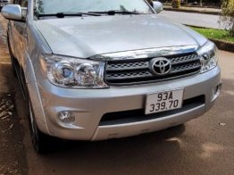 Bán xe Toyota Fortuner 2010 - Xe nguyên bản, không một lỗi nhỏ