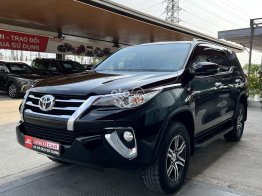 Cần bán Toyota Fortuner 2.4G 4x2 AT  2020 - Xe lướt, màu đen