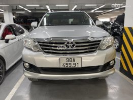 Cần bán Toyota Fortuner 2.7 V 4X2 AT 2013 - Cực chất giá rẻ