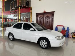 Sedan 5 chỗ giá rẻ, máy số ngon, thân vỏ chắc chắn