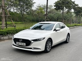 Cần bán Mazda 3 Sedan 1.5L Luxury 2022 - Xe đẹp, giá tốt, hỗ trợ trả góp 70% - Xe trang bị full options