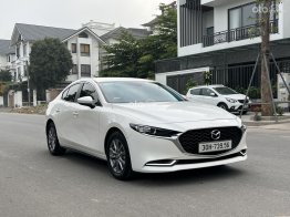Cần bán Mazda 3 Sedan 1.5L Luxury 2022 - Xe đẹp, đi ít, giá tốt giao ngay, hỗ trợ trả góp 70%