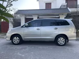 Cần bán Toyota Innova 2009 - Toyota Innova 2009 số tự động