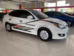 Sedan 5 chỗ giá rẻ, máy số ngon, thân vỏ chắc chắn