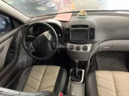 Sedan 5 chỗ giá rẻ, máy số ngon, thân vỏ chắc chắn