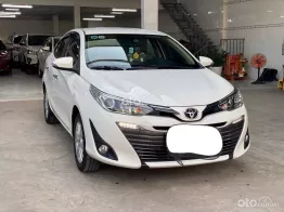 Xe màu trắng, chất xe đẹp XUẤT SẮC, Có hỗ trợ vay