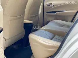 Xe màu trắng, chất xe đẹp XUẤT SẮC, Có hỗ trợ vay