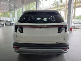 Hyundai Tucson Xăng đặc biệt 2025 Chỉ từ 270tr. Sẵn Đen, Trắng, Đỏ Giao Ngay