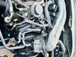 Hiace tải van 6 chỗ đời 2011, máy xăng, tải 800kg