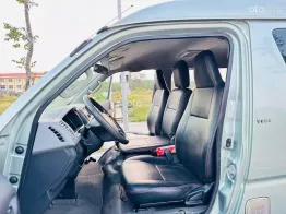 Hiace tải van 6 chỗ đời 2011, máy xăng, tải 800kg