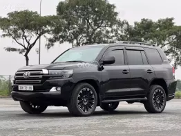 Bề thế uy nghi