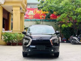 Xe gia đình 7 chỗ nhập khẩu nguyên chiếc