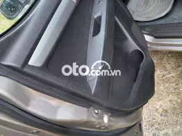 Isuzu Dmax 2015 - 13600 km