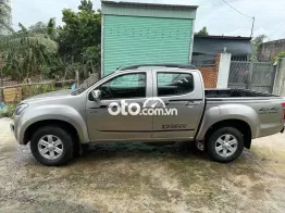 Isuzu Dmax 2015 - 13600 km