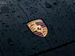 Option 1 tỷ 5 - Đen nội thất đỏ