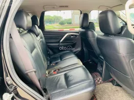 Xe đẹp siêu lướt, chất khỏi bàn