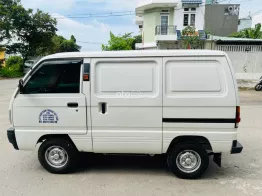 Có điều hoà mát lạnh, vách ngăn lót sàn đầy đủ