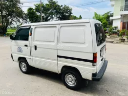 Có điều hoà mát lạnh, vách ngăn lót sàn đầy đủ