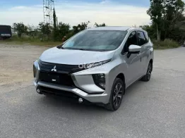 Xe đẹp, gia đình đi giữ gìn