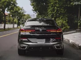 MỘT CHỦ TỪ ĐẦU NHẬP KHẨU