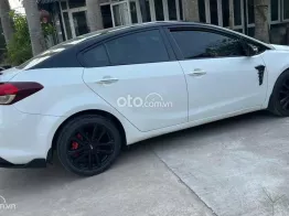 Mẫu sedan trẻ trung, giá tốt thương lượng