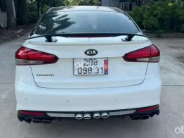 Mẫu sedan trẻ trung, giá tốt thương lượng