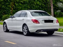 Mercedes-Benz C200 trắng/kem sx2016