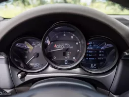 Xe lướt 10.000 km option nhiều