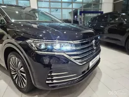 Màu đen dành cho Quý Công Ty Ưu đãi Tặng Bệ Bước điện trong tháng 11/2025