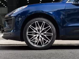 Gentian Blue Metallic